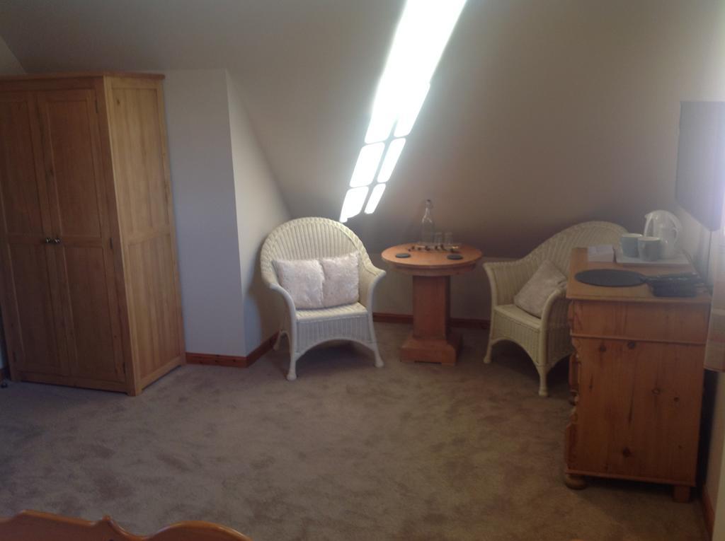 Lochview Guesthouse Contin Exterior foto